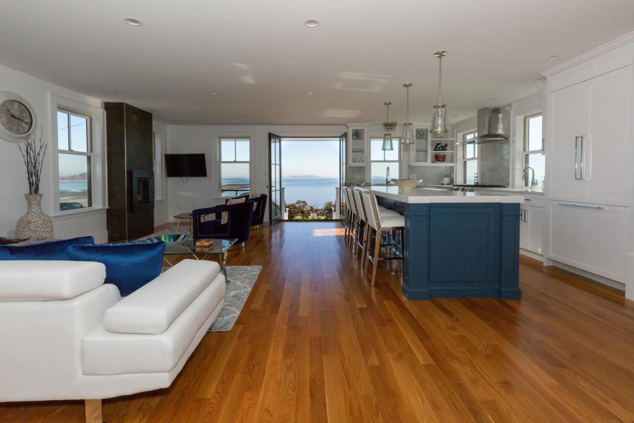 Вілла Luxury Oceanfront Bayside Jewel Квінсі Екстер'єр фото
